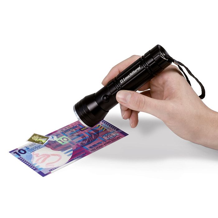 Dual-function UV/LED pocket flashlight